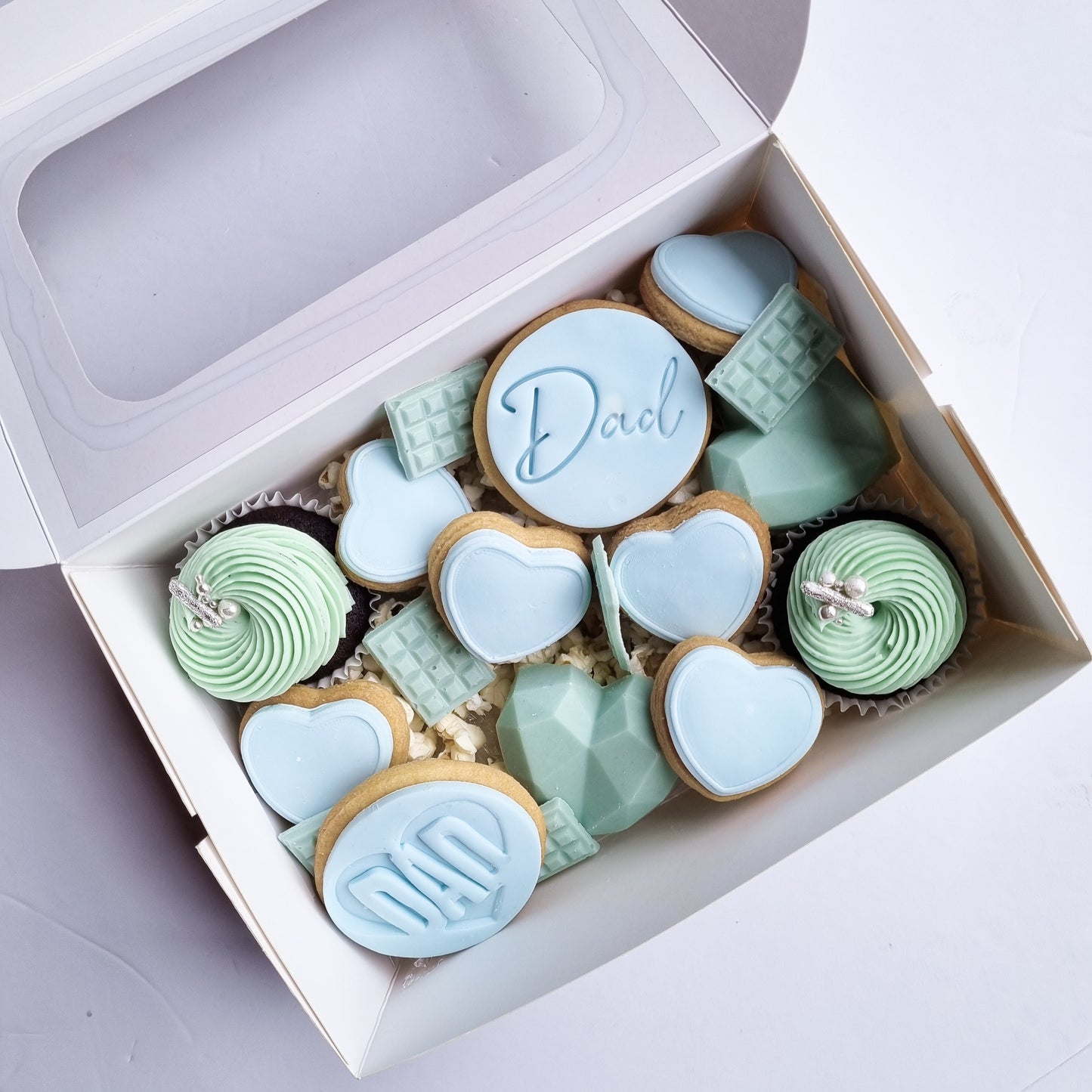 Blue Bliss Dessert Box