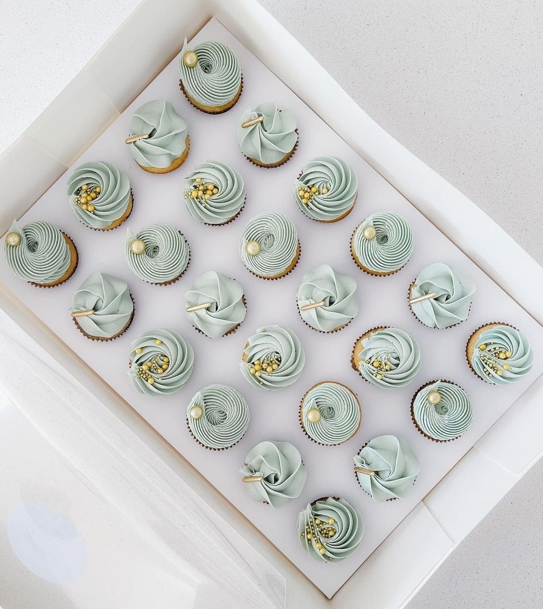 CREATE YOU OWN MINI CUPCAKES!