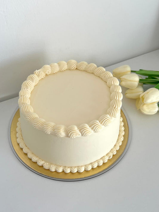 Vintage Round Cake